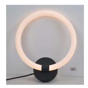 Lampen til lysvæg med acryl rund ring