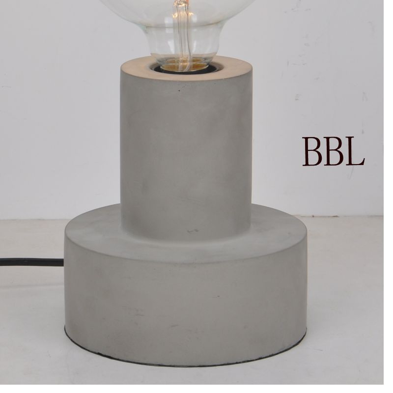 Bordlampe med 2-lags betonfod